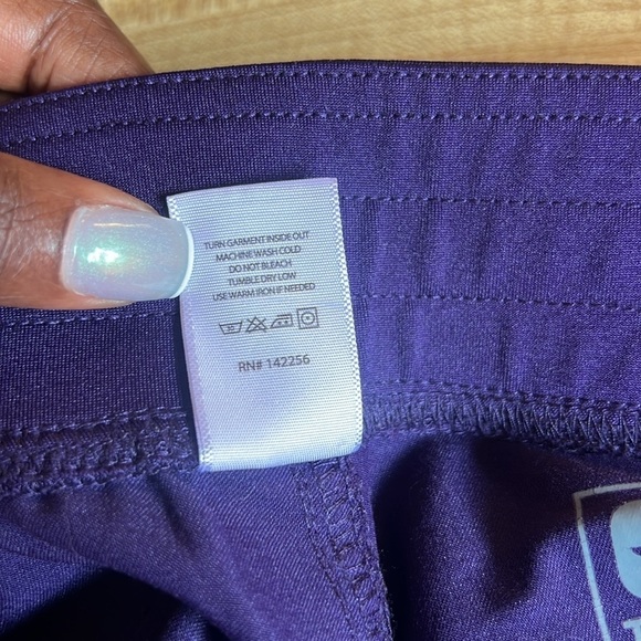 Figs Purple Cargo Scrub Pants Size 2XL Two Pairs - Picture 7 of 7